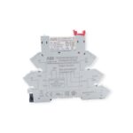 ABB CR-S220/240VADC1SZ Relaissockel + ABB CR-S060VDC1R Relais