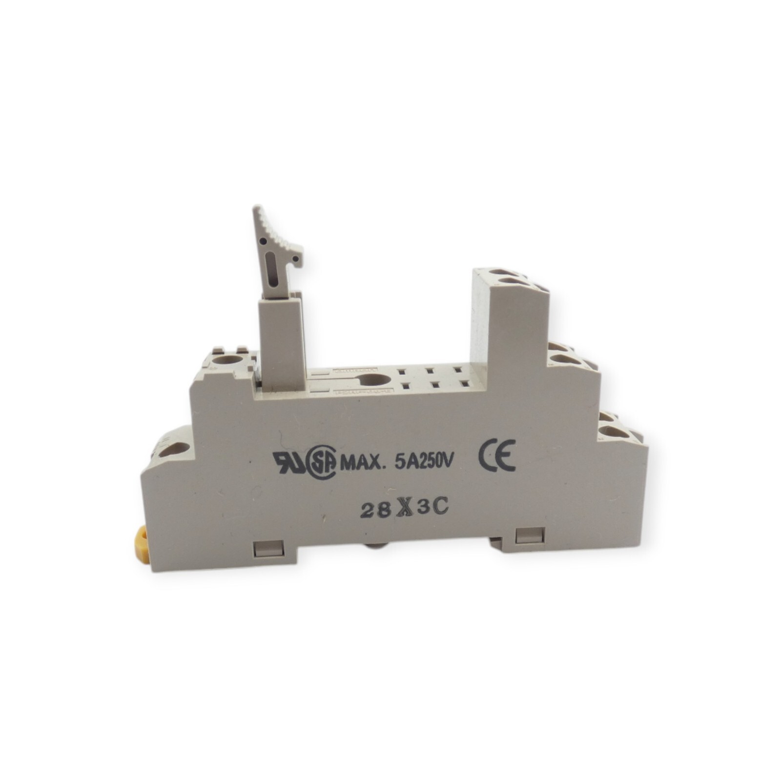 2 Stück Omron Relaissockel 28X3C 5A250V P2RF-08-E