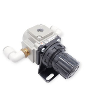 SMC AR25-F02H Regler mit 2 Winkelverschraubungen