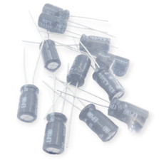 Nichicon Aluminium-Elektrolyt-Kondensatoren 4.7uF 63V 105C VPE 11 Stk.