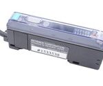 2 Stück Keyence FS-V11P Glasfaserverstärker 12-24V DC Class2 Out (24V 100mA) 2m
