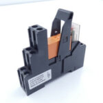 Siemens LZS:RT4B4T30 Unit Complete=LZS:RT78726+Schrack Relais RT424730
