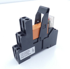Siemens LZS:RT4B4T30 Unit Complete=LZS:RT78726+Schrack Relais RT424730
