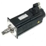 Lenze MCS 12H15-SKMP1-Z0E0-ST5S00N-R0SU 1.6kW + Geber + Bremse -used/Attn.-