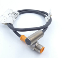 Balluff Sensor induktiv BES 516-325-G-E4-Y-S4